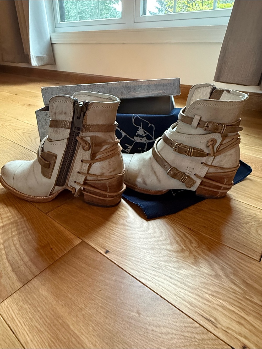 Freebird CRUE Strappy Ice Cream Leather Ankle Boots with Tan Strap Accents - Picture 6 of 14